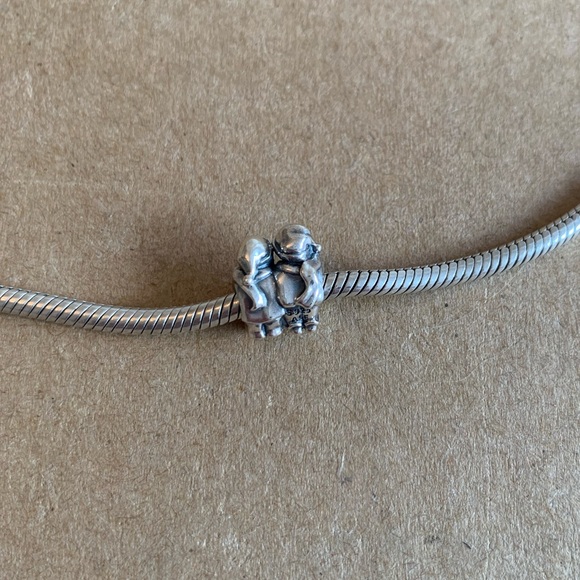 Pandora Carolers Charm - Picture 3 of 4